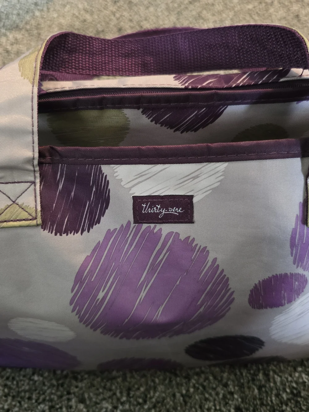 Thirty-One True Beauty Bag in Sketchy Dot Print Travel/MakeUp/Hair Accs - EUC